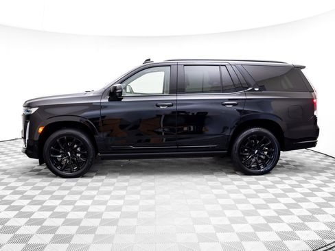 Used 2024 Cadillac Escalade Sport Platinum w/ LPO, ONYX Package AWD/4WD image 2
