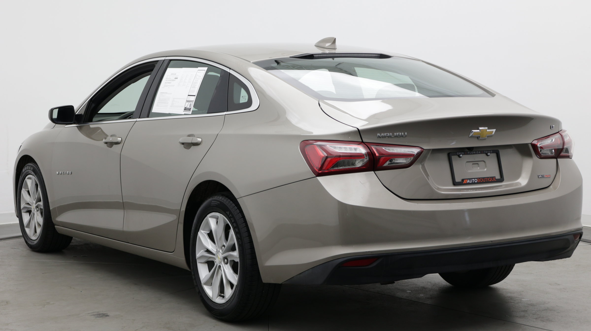 Used 2022 Chevrolet Malibu LT FWD image 5