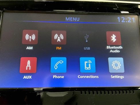 New 2025 Nissan Kicks Play S image 26