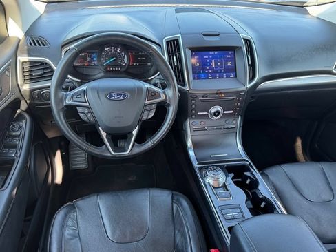 Used 2019 Ford Edge Titanium w/ Equipment Group 301A AWD/4WD image 11