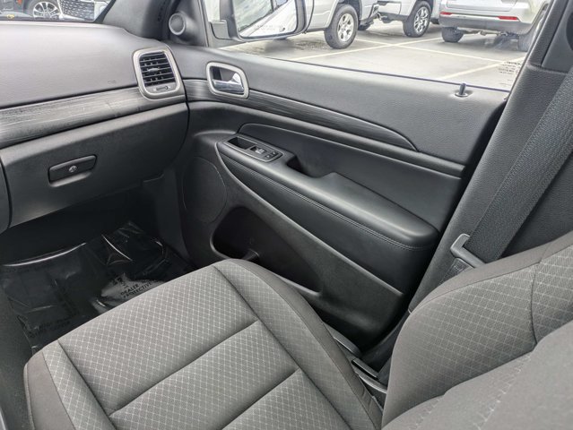 Certified 2021 Jeep Grand Cherokee Laredo RWD image 17