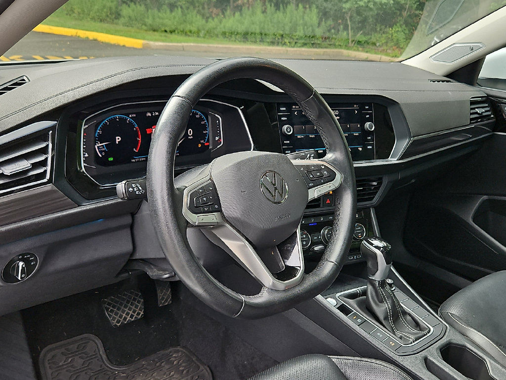 Certified 2023 Volkswagen Jetta SEL FWD image 25