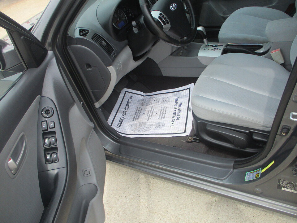 Used 2009 Hyundai Elantra SE FWD image 10