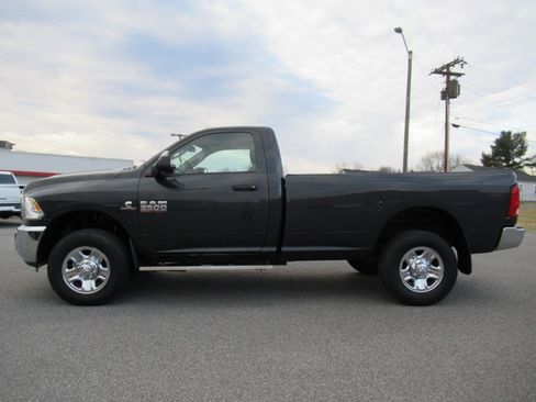Used 2017 RAM 3500 Tradesman w/ Chrome Appearance Group image 4