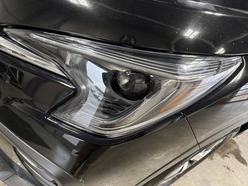 Certified 2024 Subaru Ascent Premium w/ Convenience Package image 16