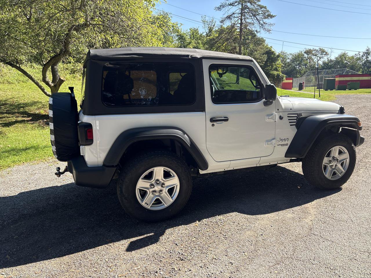 Used 2019 Jeep Wrangler Sport AWD/4WD image 10