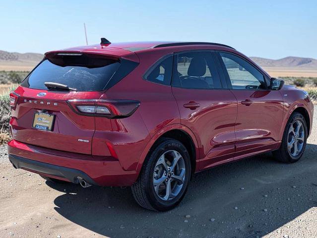 Certified 2023 Ford Escape ST-Line AWD/4WD image 6