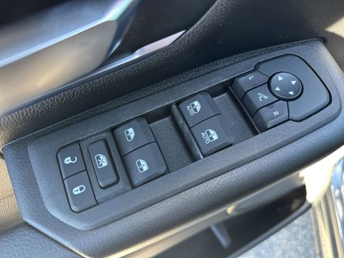 New 2026 RAM 1500 Big Horn AWD/4WD image 13