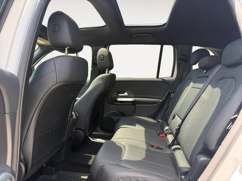 Used 2023 Mercedes-Benz GLB 250 4MATIC image 13