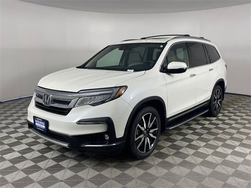 Used 2019 Honda Pilot Touring image 1