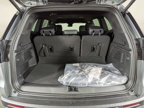 New 2026 GMC Acadia Elevation w/ Elevation Premium Package image 10