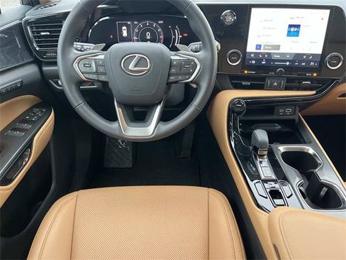 Certified 2025 Lexus NX 250 FWD w/ Towing Package (2000 Lbs) image 12