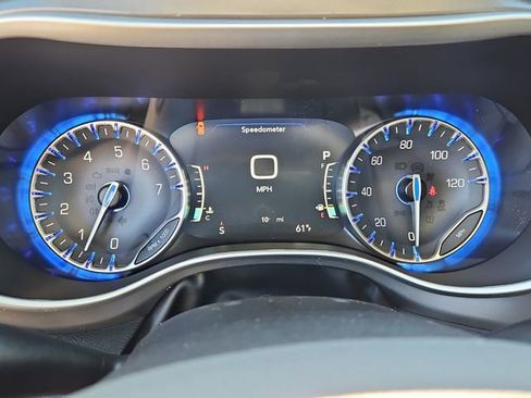 New 2026 Chrysler Pacifica Select image 11