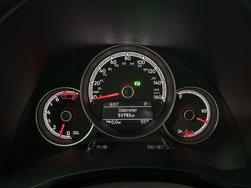 Used 2019 Volkswagen Beetle 2.0T S image 25