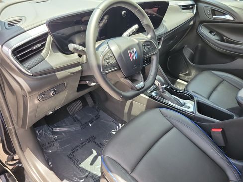 Used 2025 Buick Encore GX Sport Touring FWD image 9