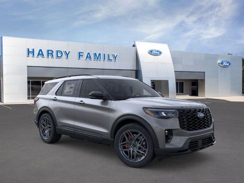 New 2026 Ford Explorer ST-Line w/ ST-Line Street Pack AWD/4WD image 7