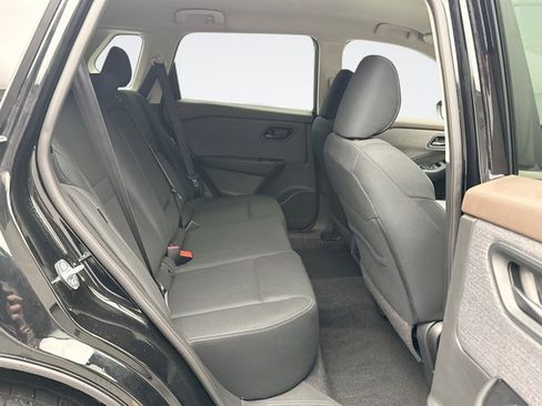 Used 2023 Nissan Rogue S AWD/4WD image 17