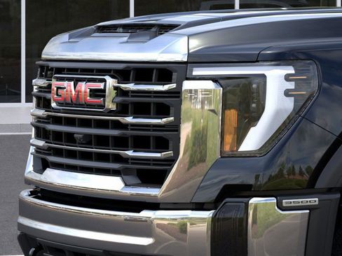 New 2026 GMC Sierra 3500 SLE image 13