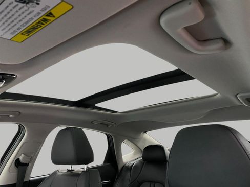 Certified 2025 Hyundai Sonata Limited FWD image 33