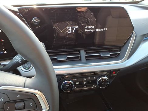 New 2026 Chevrolet Trax LT w/ Driver Confidence Package image 16