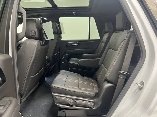 New 2026 Chevrolet Tahoe High Country AWD/4WD image 15