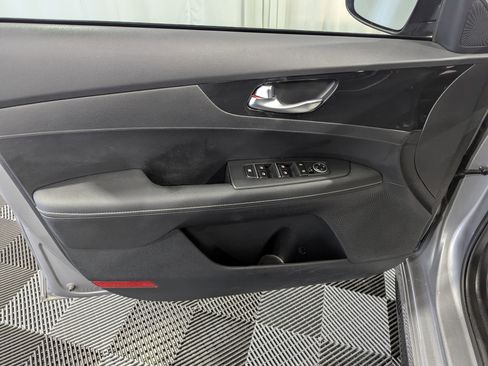 Used 2024 Kia Forte GT-Line FWD image 9