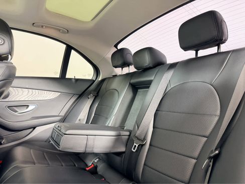 Used 2017 Mercedes-Benz C 300 Sedan image 15