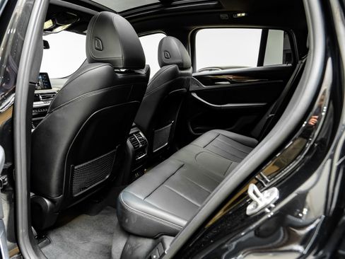 Used 2024 BMW X4 xDrive30i image 42