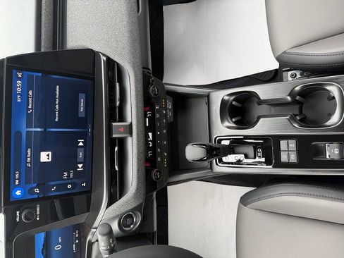 New 2026 Subaru Outback Premium image 18