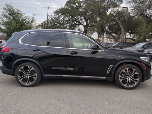 Used 2022 BMW X5 sDrive40i w/ Premium Package image 2