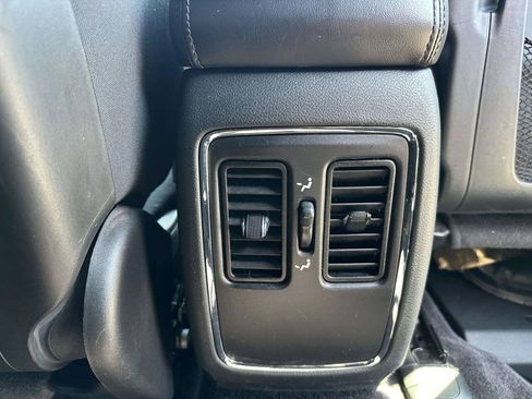 Used 2017 Jeep Grand Cherokee Laredo w/ Quick Order Package 23E AWD/4WD image 21