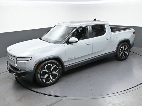 Used 2022 Rivian R1T Adventure image 42