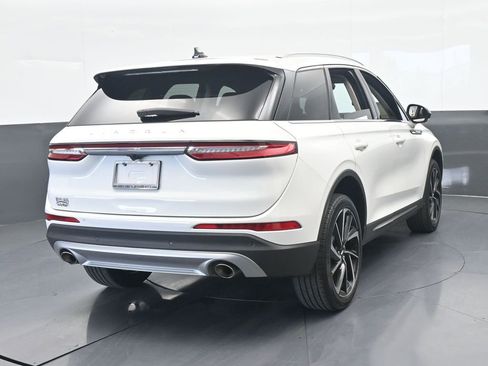 Used 2023 Lincoln Corsair Reserve AWD/4WD image 5