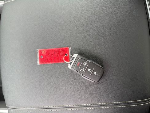 New 2026 RAM 1500 4x4 Crew Cab image 28