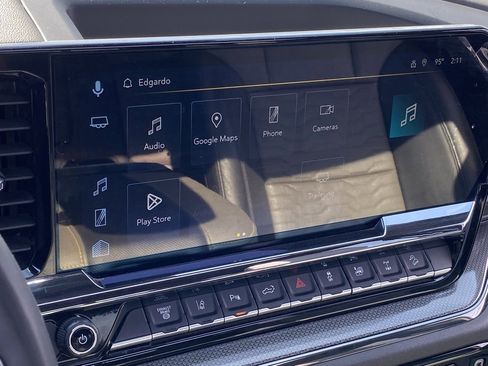 Used 2025 Chevrolet Silverado 2500 ZR2 w/ Technology Package image 10