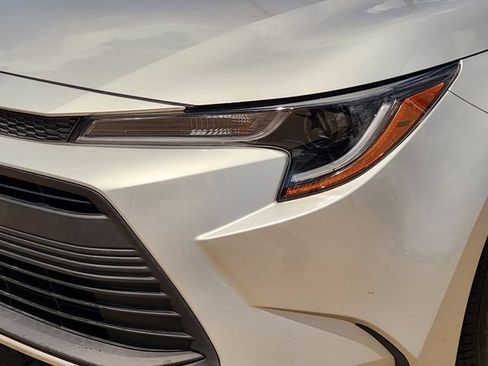 Used 2024 Toyota Corolla LE FWD image 6