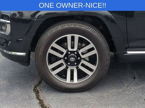 Used 2022 Toyota 4Runner Limited RWD image 10
