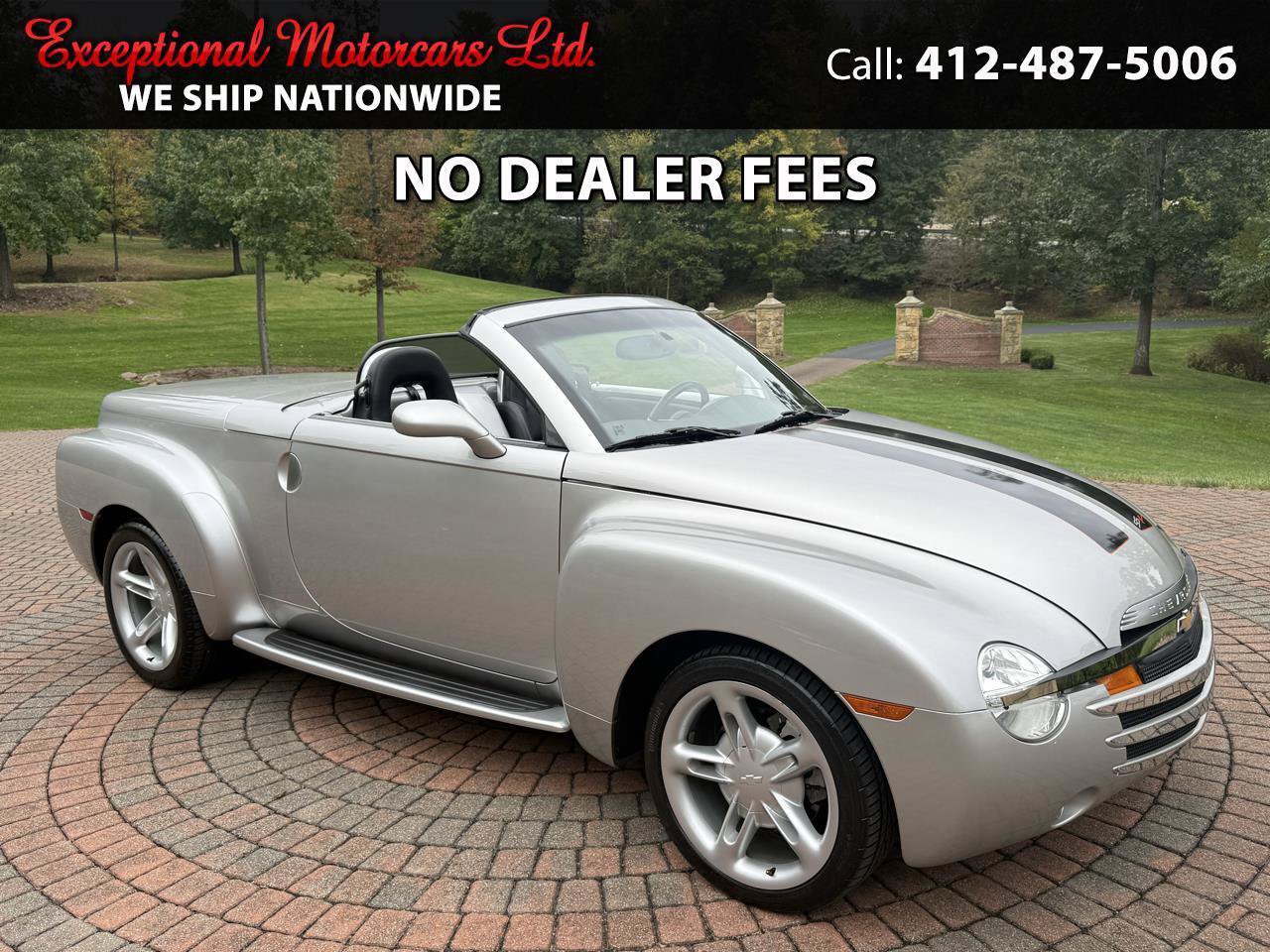 Used 2004 Chevrolet SSR w/ Preferred Equipment Group RWD image 1
