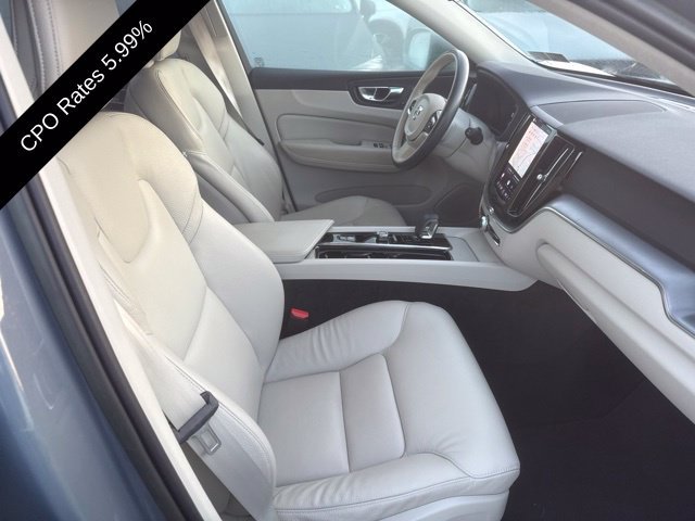 Certified 2023 Volvo XC60 B5 Core w/ Climate Package AWD/4WD image 3
