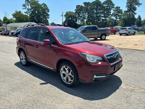 Used 2017 Subaru Forester 2.5i Touring w/ Popular Package #2 AWD/4WD image 7