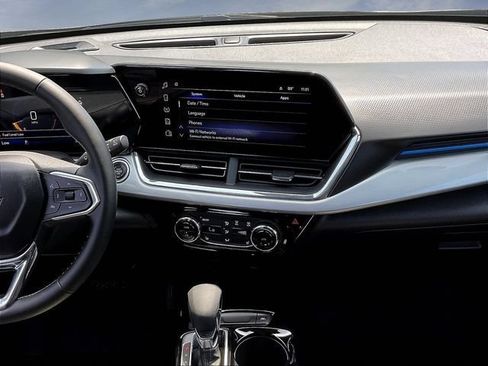 New 2026 Chevrolet Trax LT w/ Driver Confidence Package FWD image 6