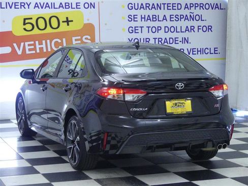 Used 2022 Toyota Corolla SE image 4