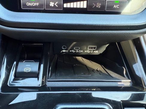 Used 2024 Subaru Outback Wilderness AWD/4WD image 36