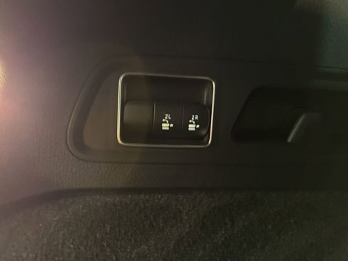 New 2026 Mercedes-Benz GLS 450 4MATIC image 9