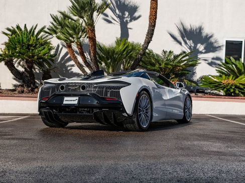 New 2026 McLaren Artura Spider image 4