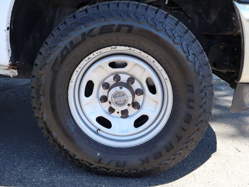 Used 2016 Ford F250 XL w/ Power Equipment Group AWD/4WD image 42