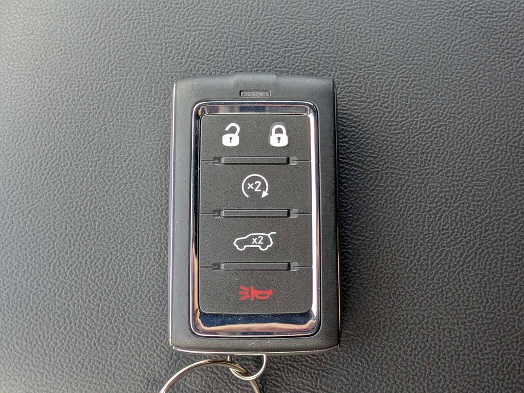 New 2026 Jeep Grand Cherokee Limited AWD/4WD image 33