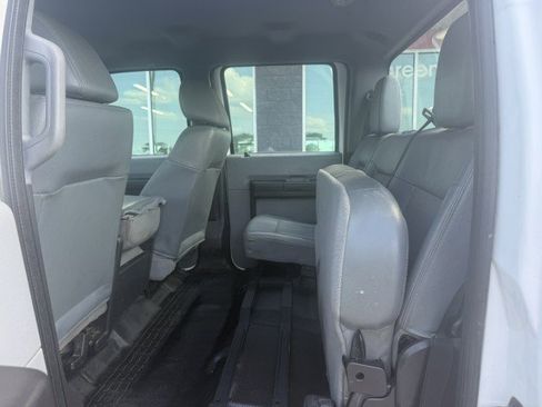 Used 2016 Ford F550 4x4 Crew Cab Super Duty image 22