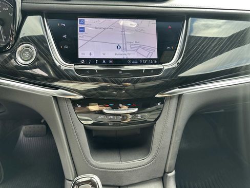 Used 2020 Cadillac XT6 Premium Luxury image 16