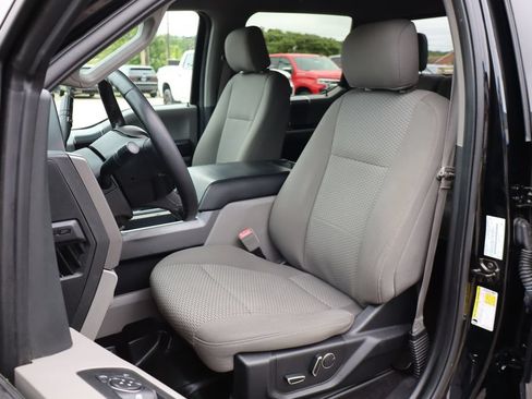 Used 2018 Ford F150 XLT w/ Equipment Group 302A Luxury AWD/4WD image 14